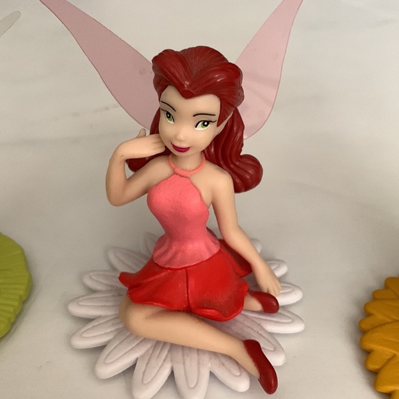 Tinker Bell and friends, figurines, and stamps - Picture 5 of 12